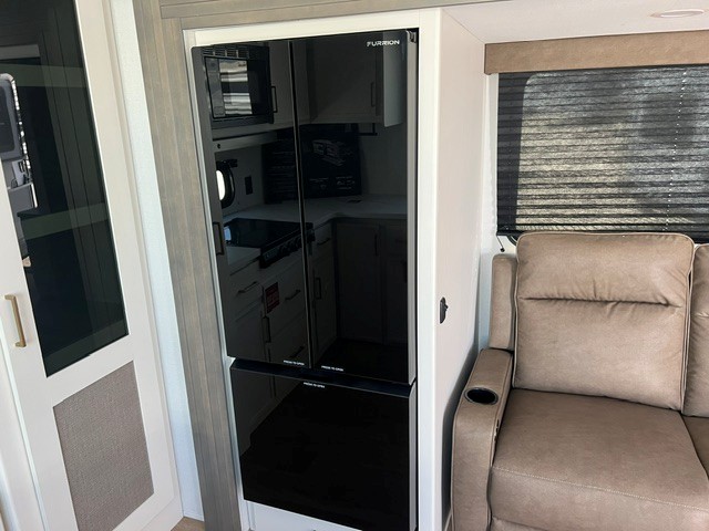 2027 Grand Design Transcend 315RKT - Image 8