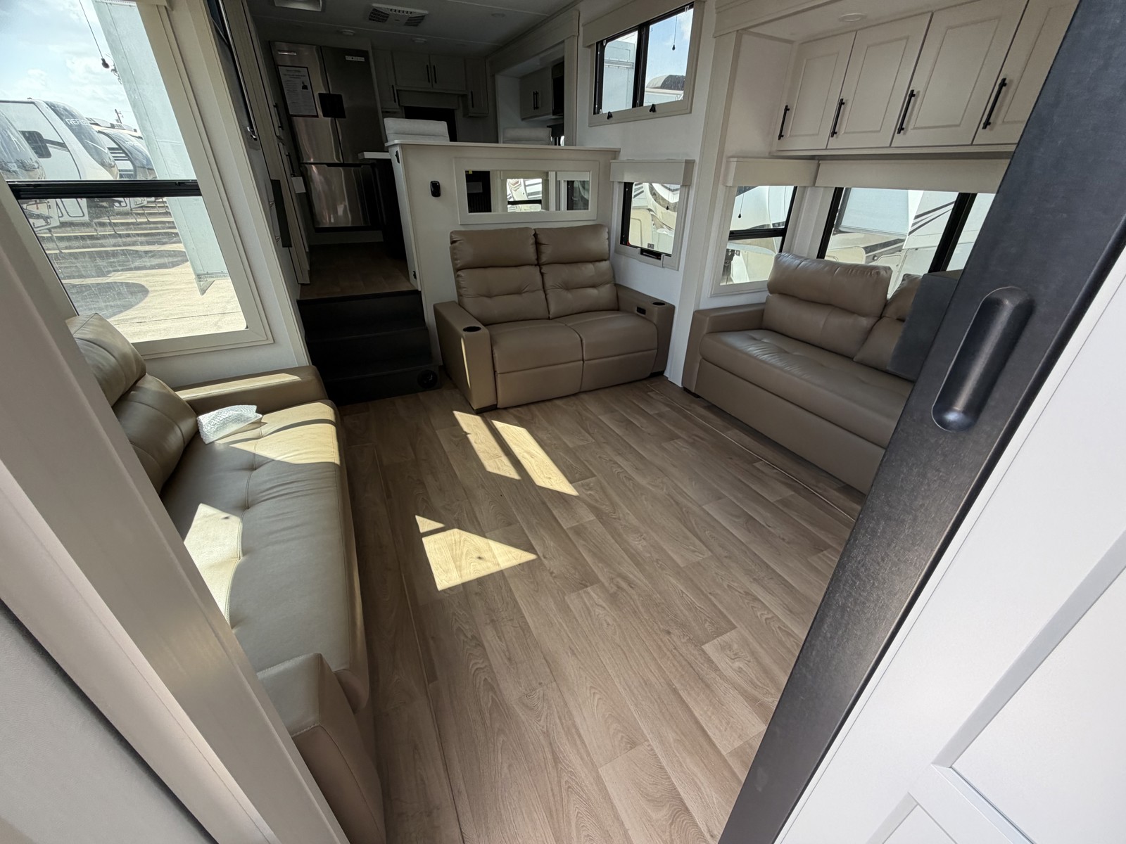 2026 GRAND DESIGN 390RK - Image 12