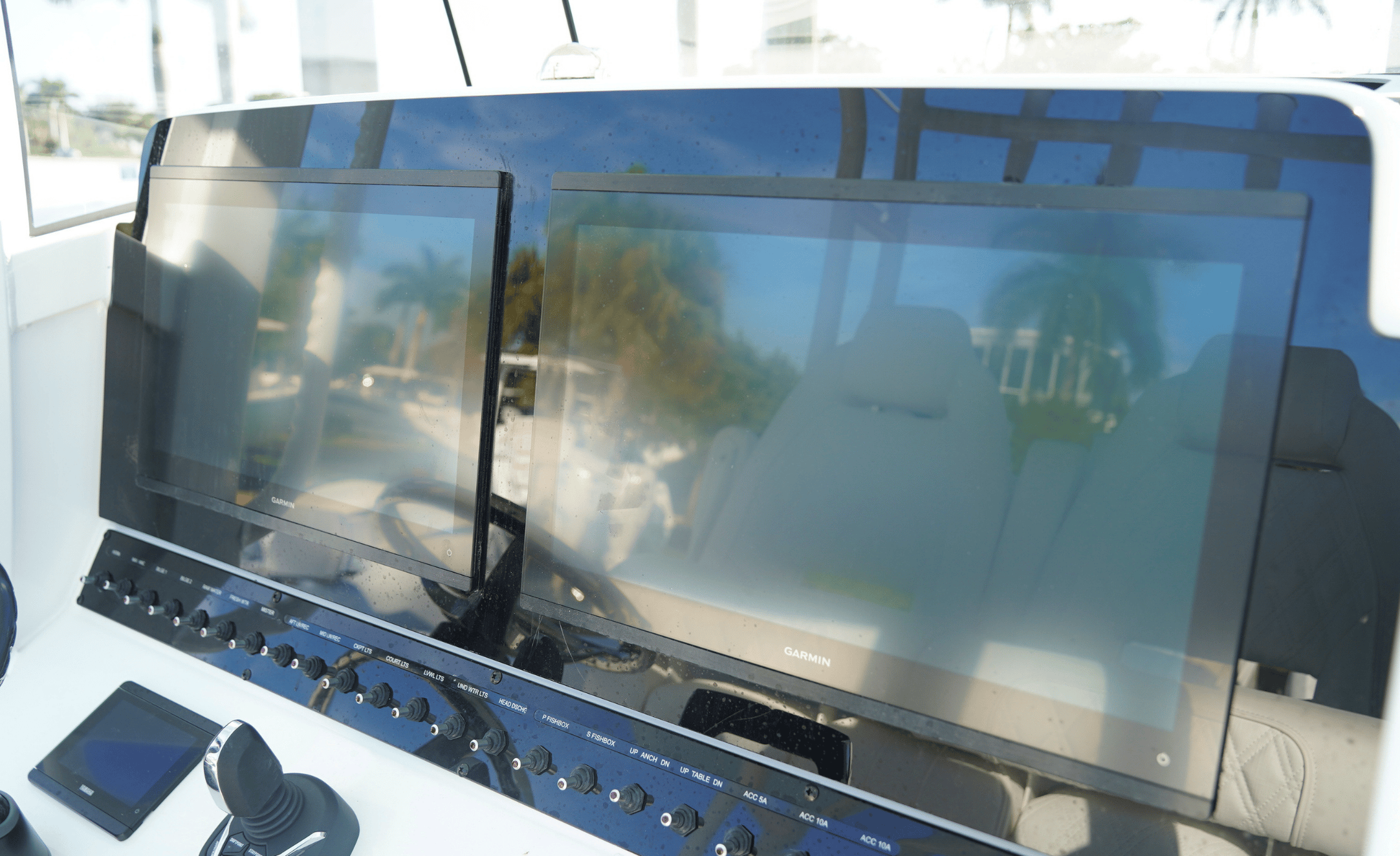 2027 SEA HUNT GAMEFISH 28FS - Image 22