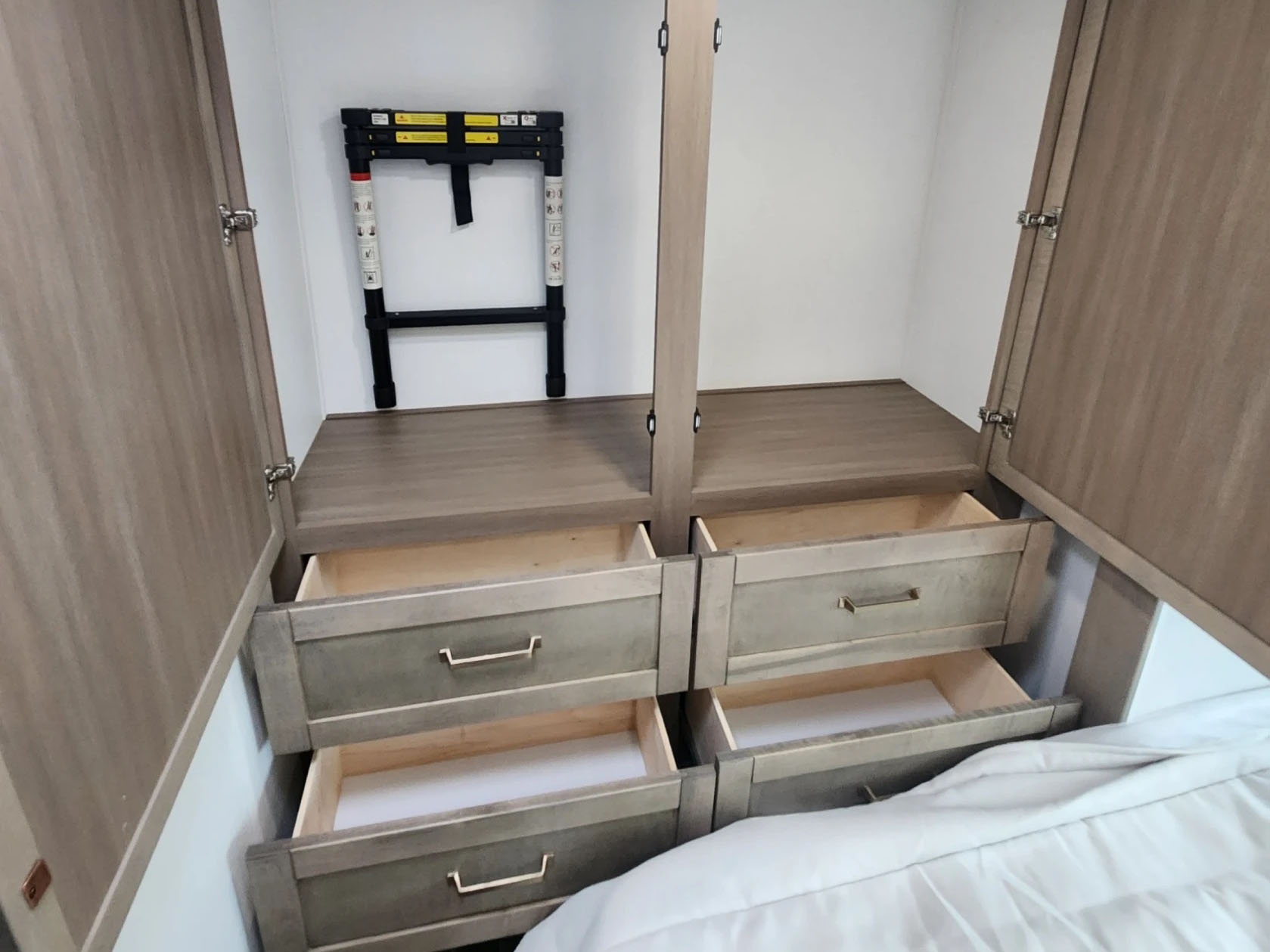 2027 ENTEGRA COACH ODYSSEY 24B - Image 22
