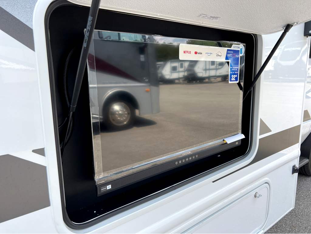 2026 THOR MOTOR COACH MAGNITUDE GA31 - Image 6