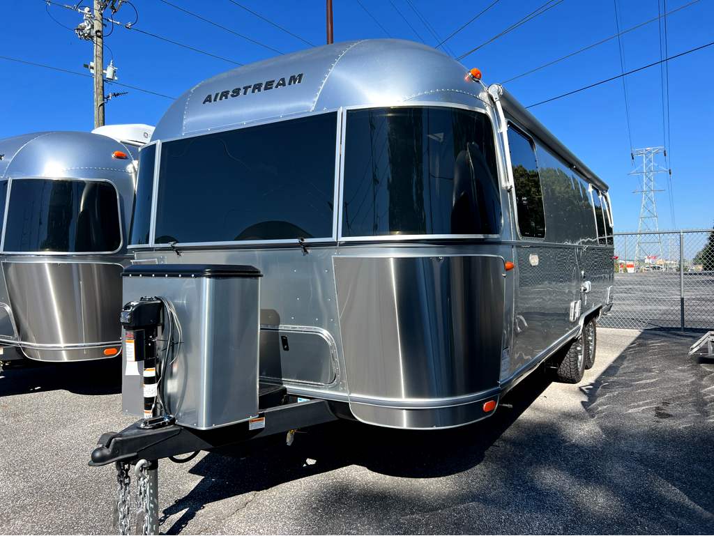 2027 AIRSTREAM TRADE WIND 27FBQ - Image 2