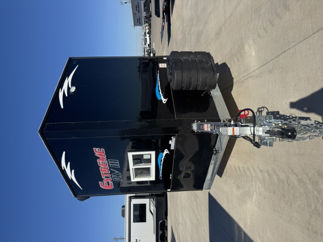 2027 ICE CASTLE RV EXTREME III 8X21 - Image 8