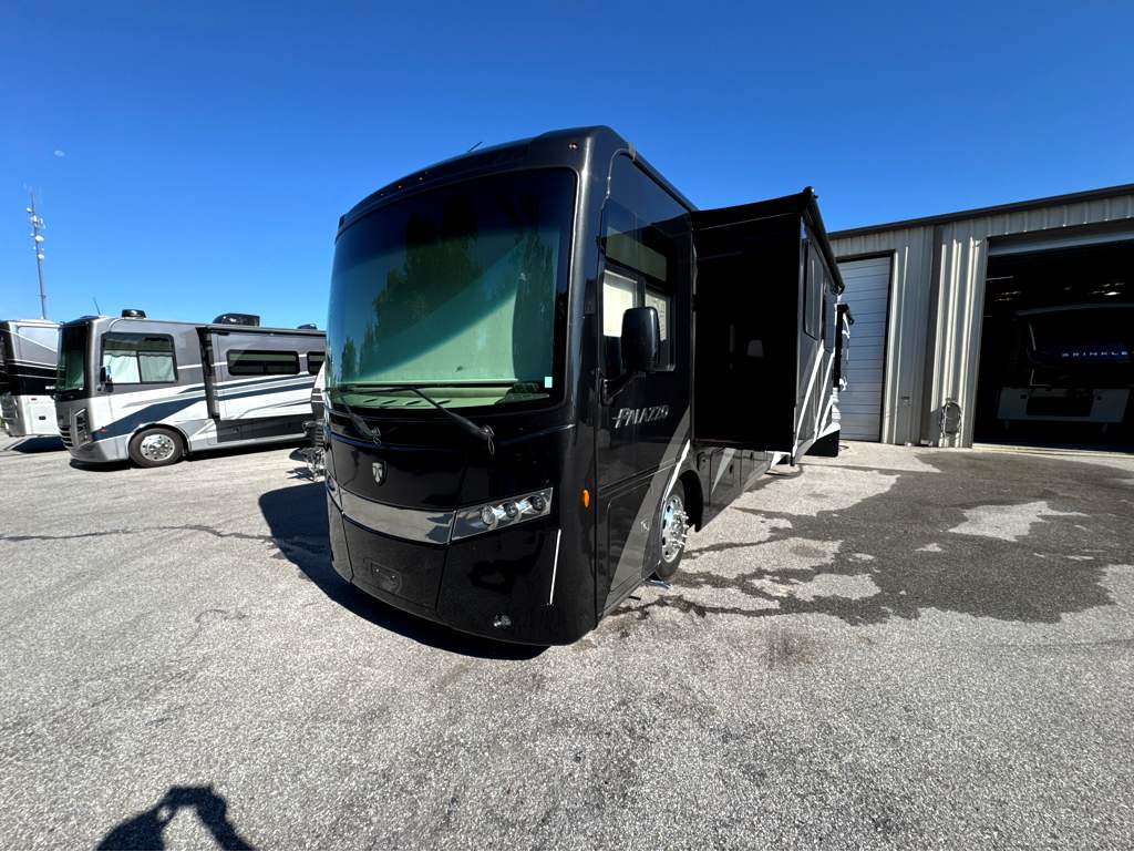 2019 THOR MOTOR COACH PALAZZO 37.4 - Image 2