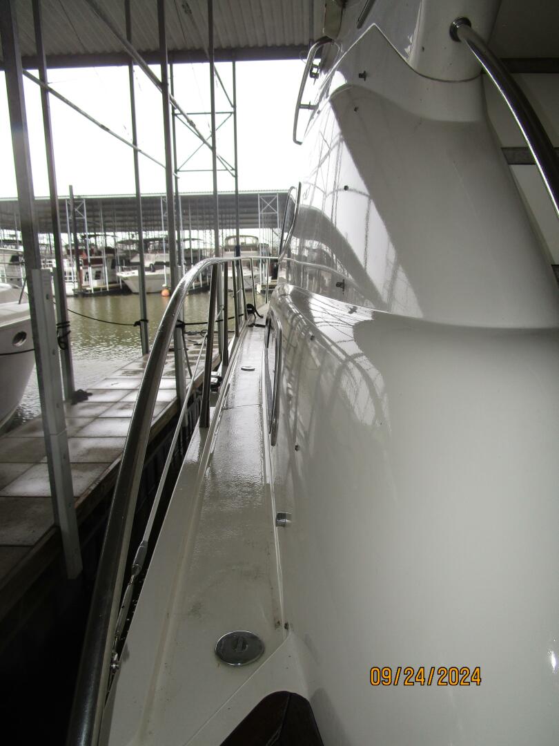 2002 Sealine T47 - Image 14