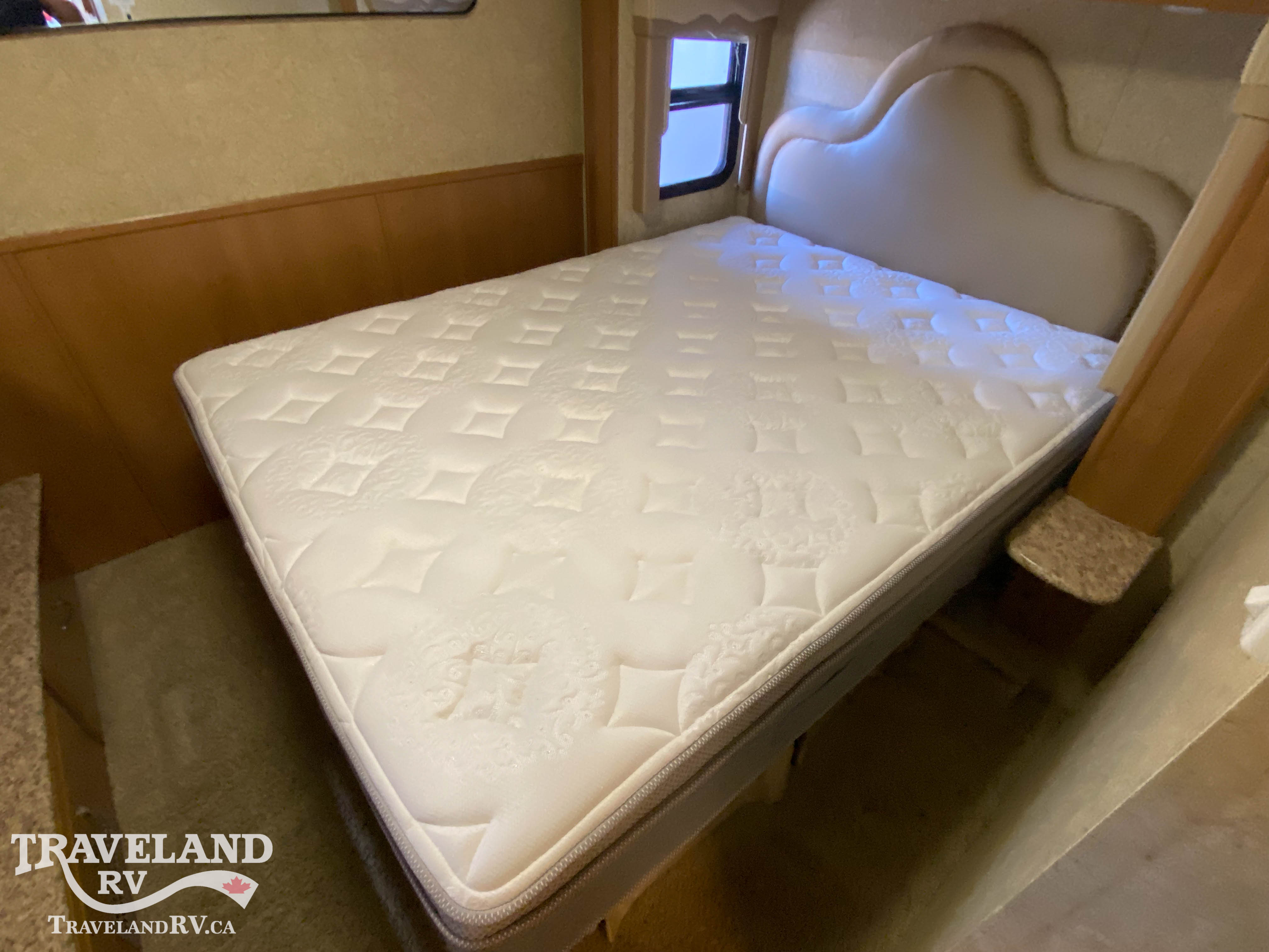 2011 NEWMAR BAYSTAR 3302 - Image 19