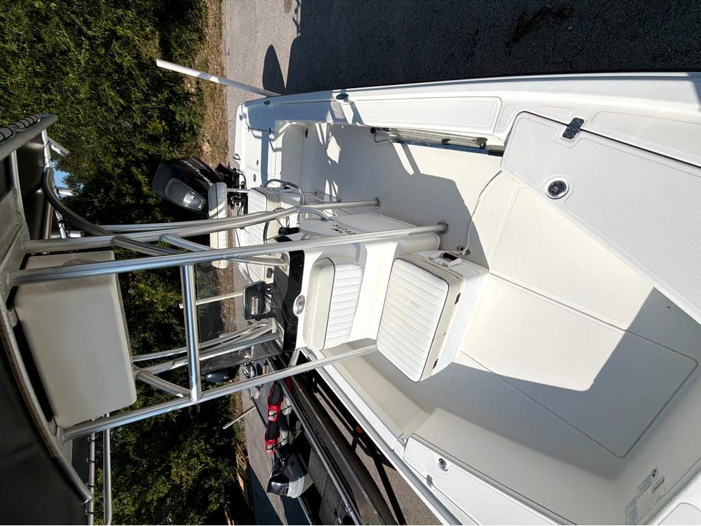 2016 MAKO 21 LTS Base - Image 10