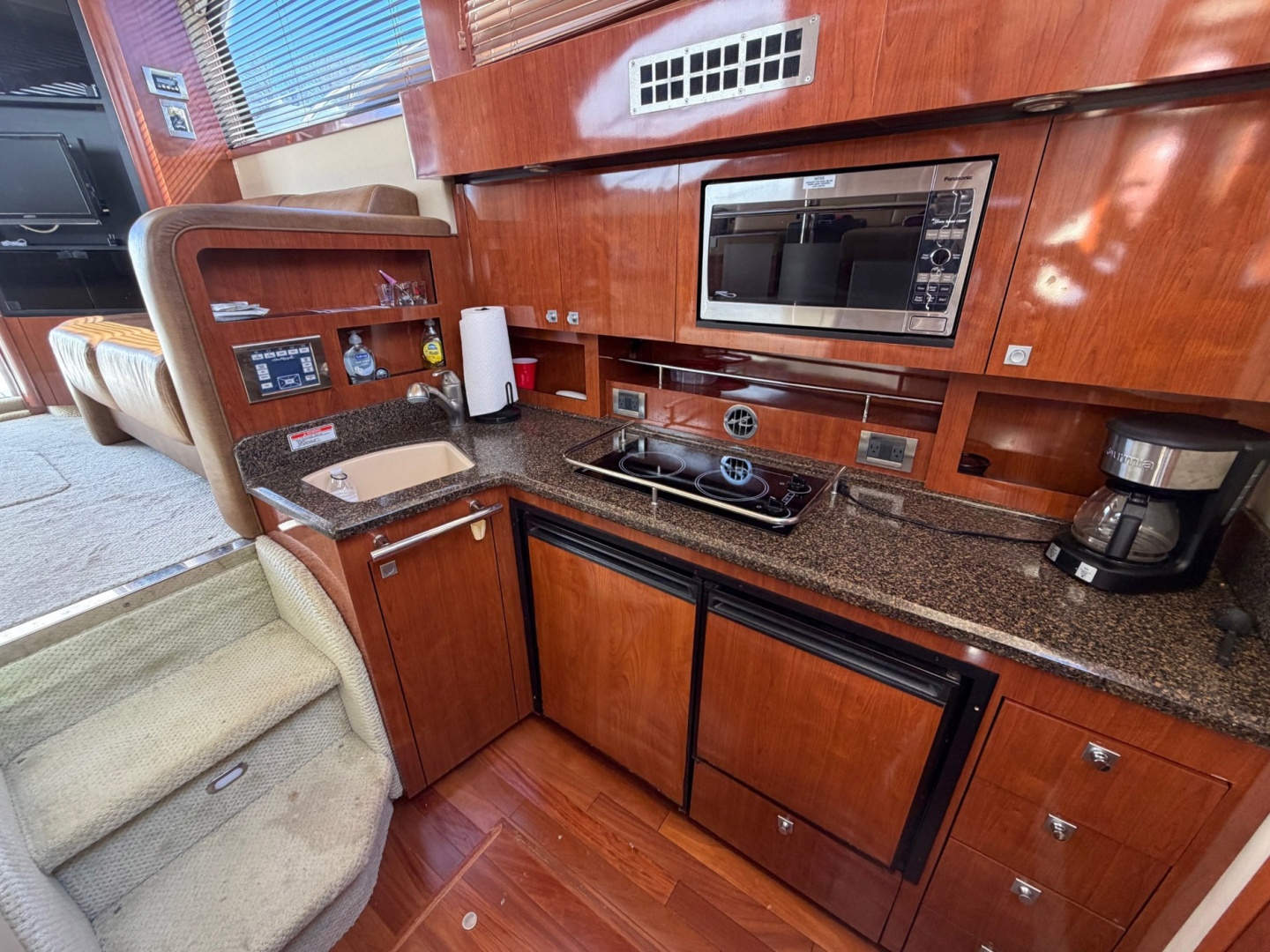 2007 Sea Ray Sedan Bridge - Image 26