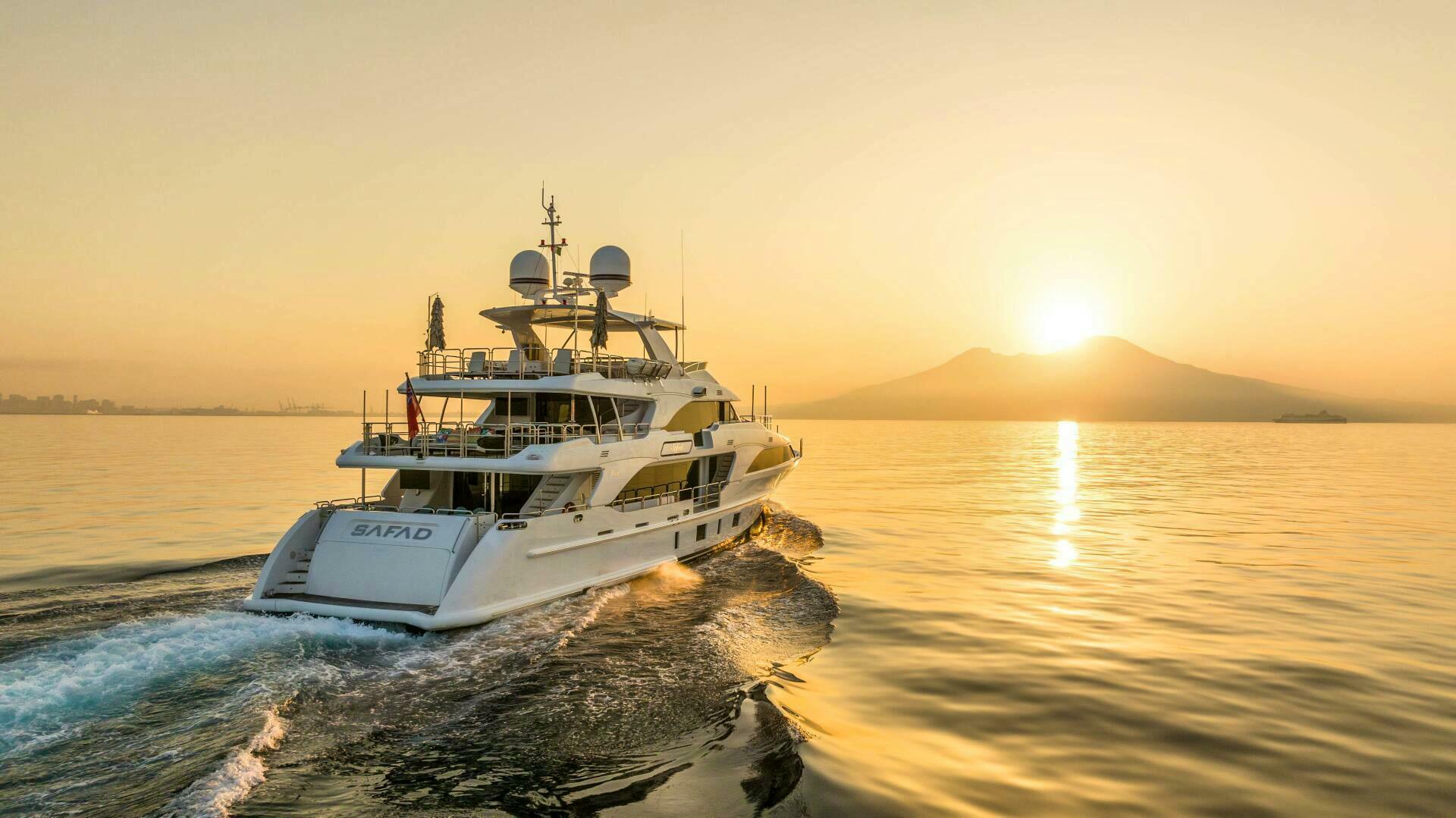2015 Benetti Benetti Classic 121 - Image 4