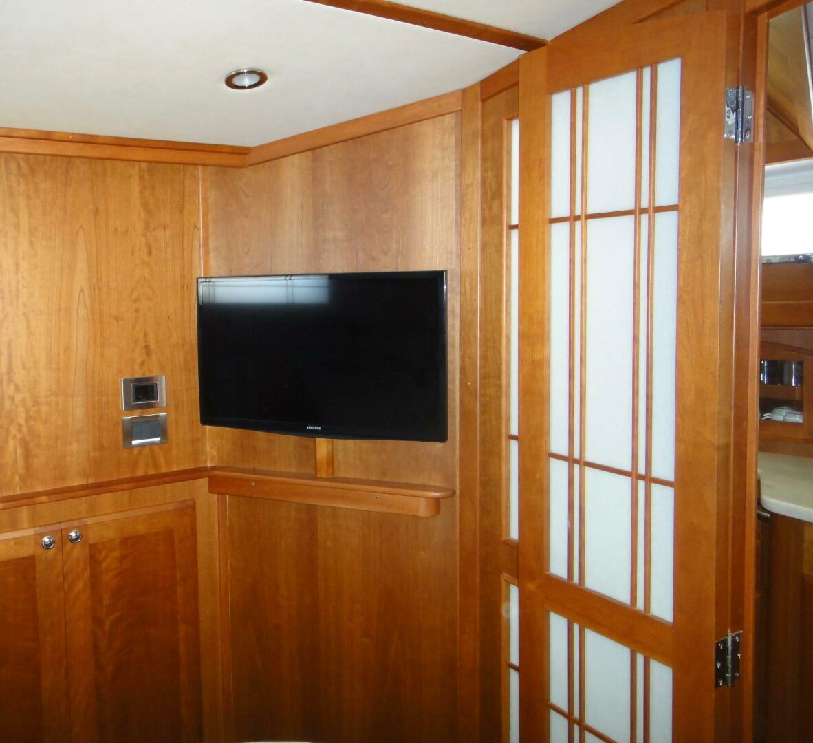 2018 Sabre 48 Salon Express - Image 20