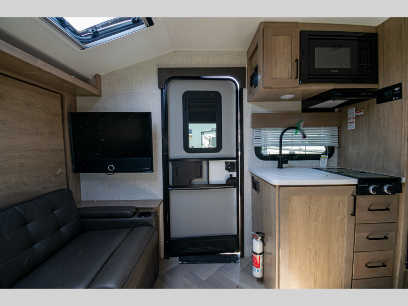 2022 Ember Overland 170MBH - Image 21