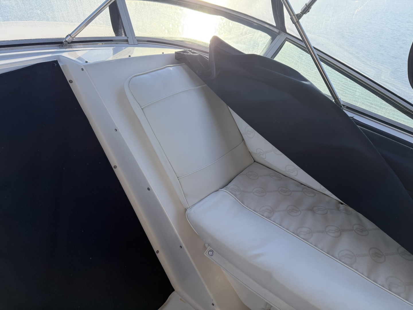 1999 Bayliner 4788 - Image 21