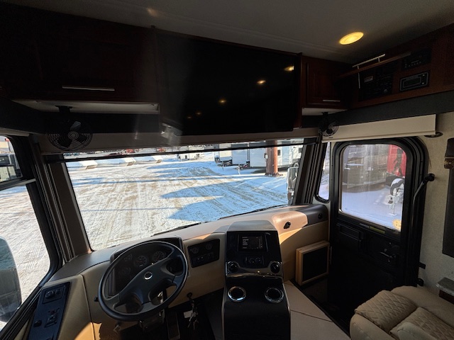 2014 Coachmen Cross Country 404RB - Image 53