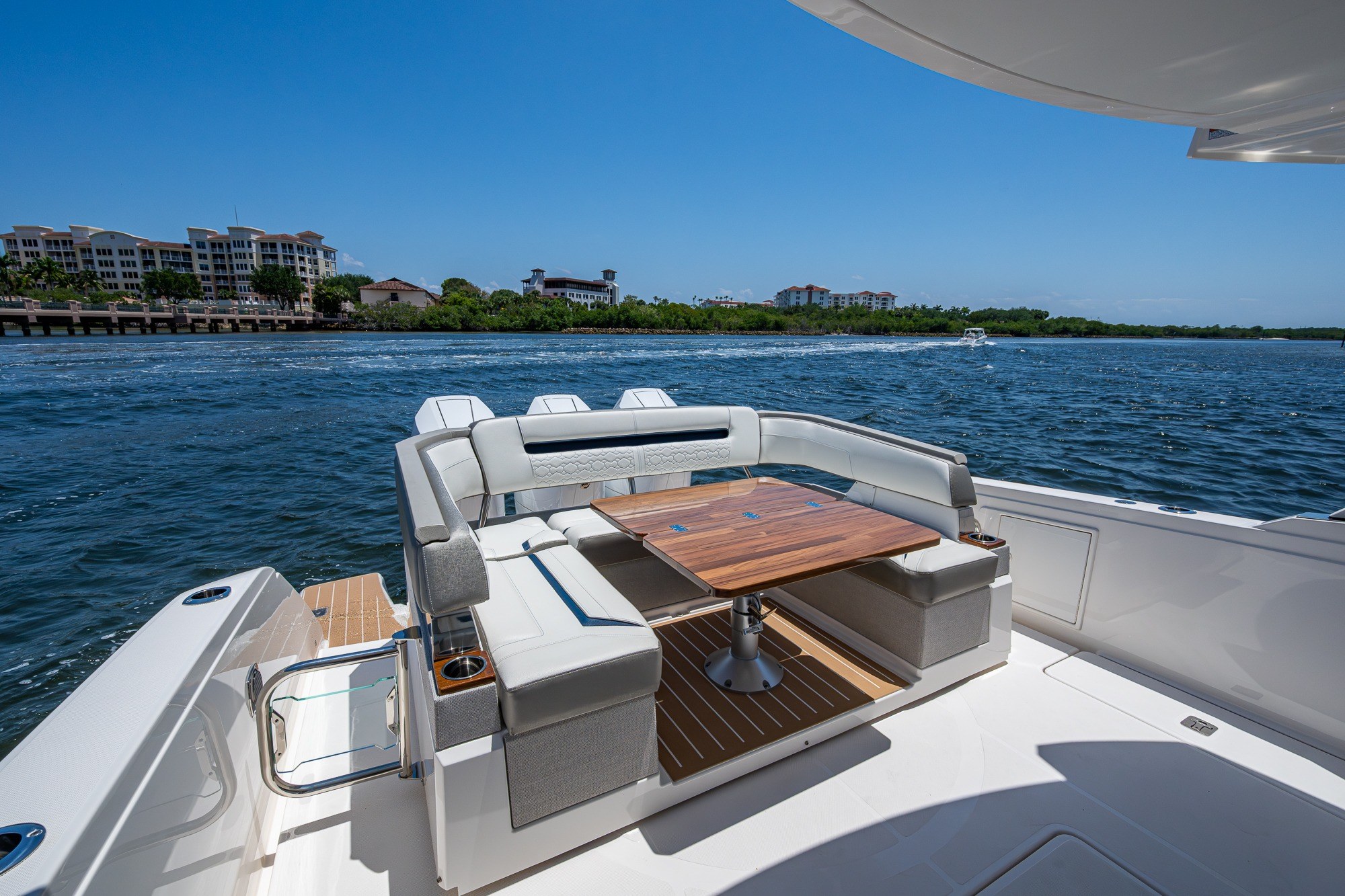 2024 Tiara Yachts 38 LS Base - Image 26