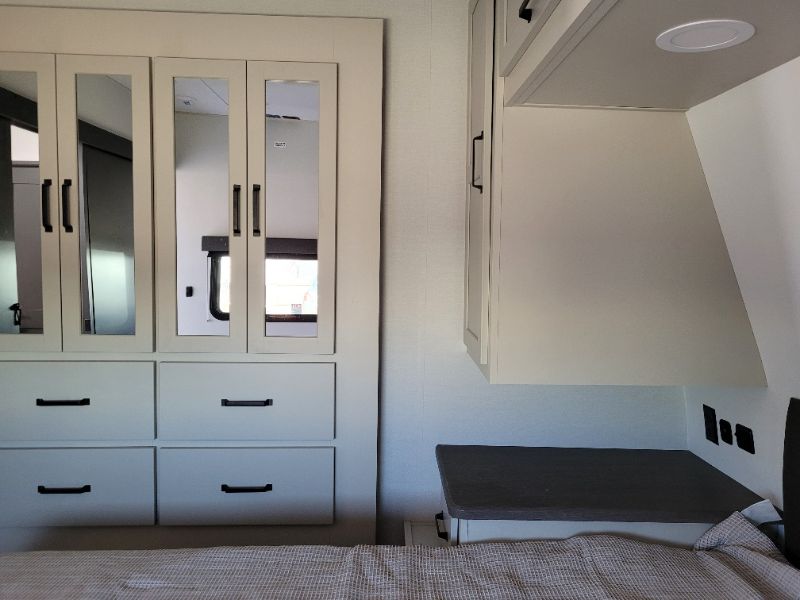 2026 Grand Design Momentum G-Class 27G - Image 16