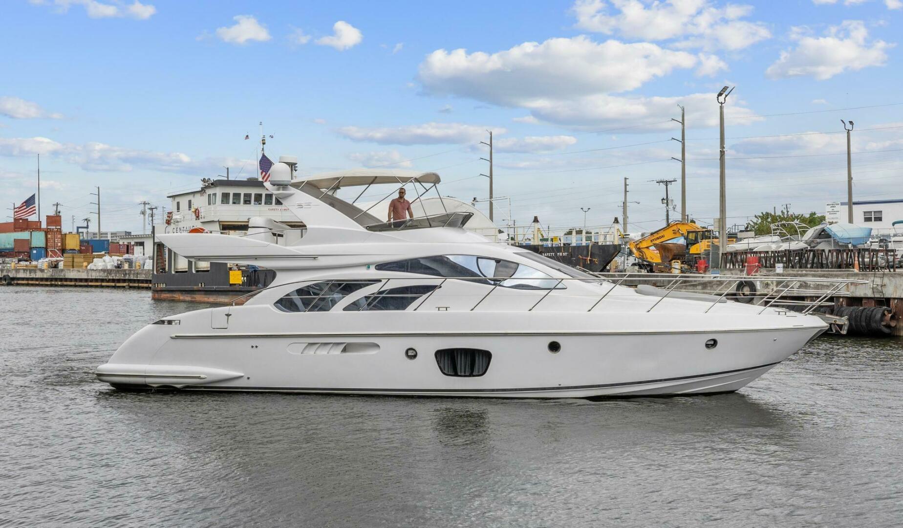 2005 Azimut 55 flybridge - Image 1