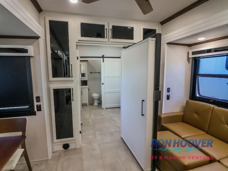 2025 FOREST RIVER 44DBL - Image 13