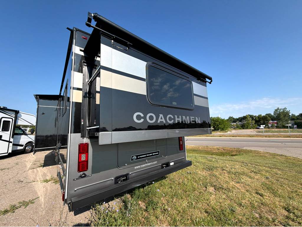 2027 Coachmen Freelander 30RS - Image 23