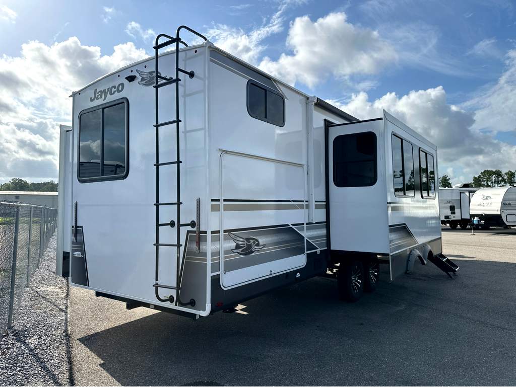 2027 JAYCO EAGLE 312BHOK - Image 4