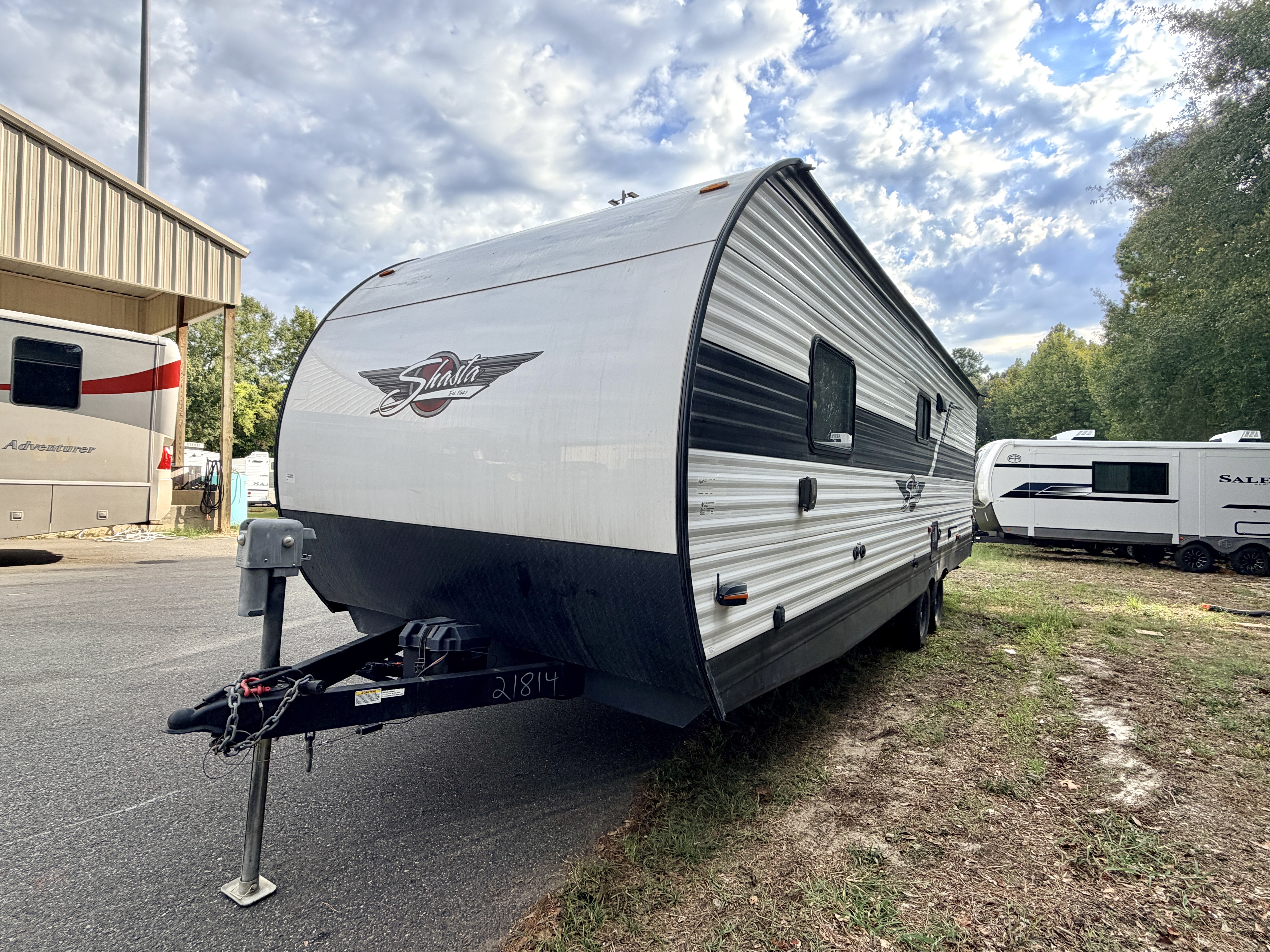 2024 Coachmen SHASTA 29BH - Image 2