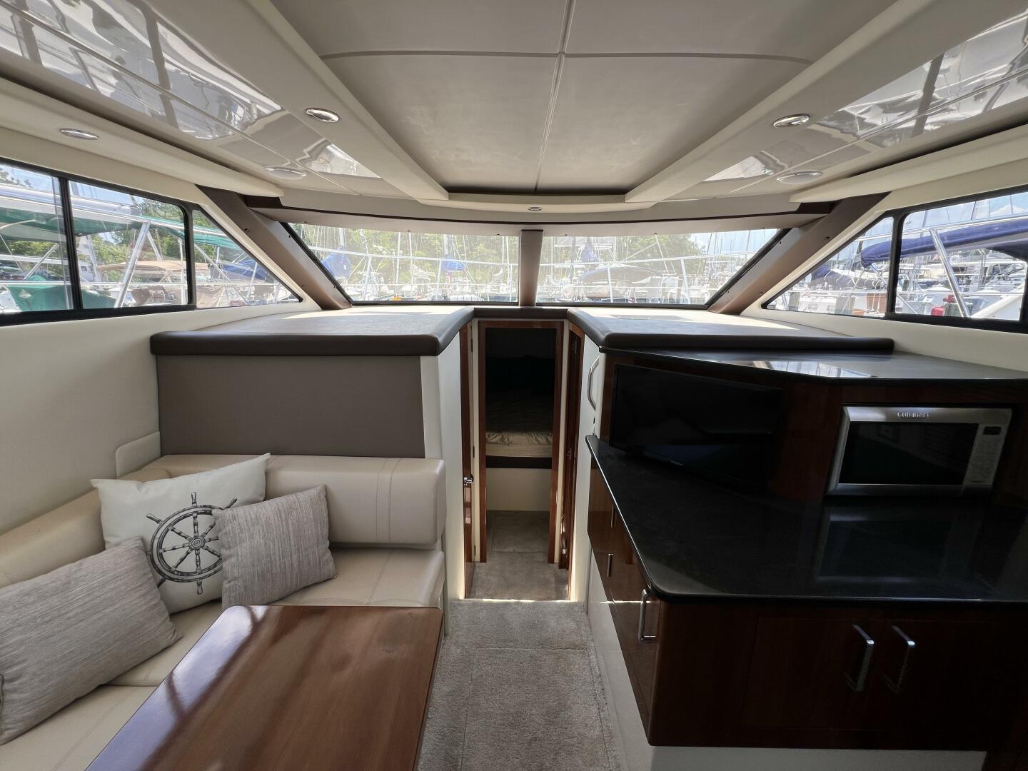 2016 Carver C34 Command Bridge - Image 36