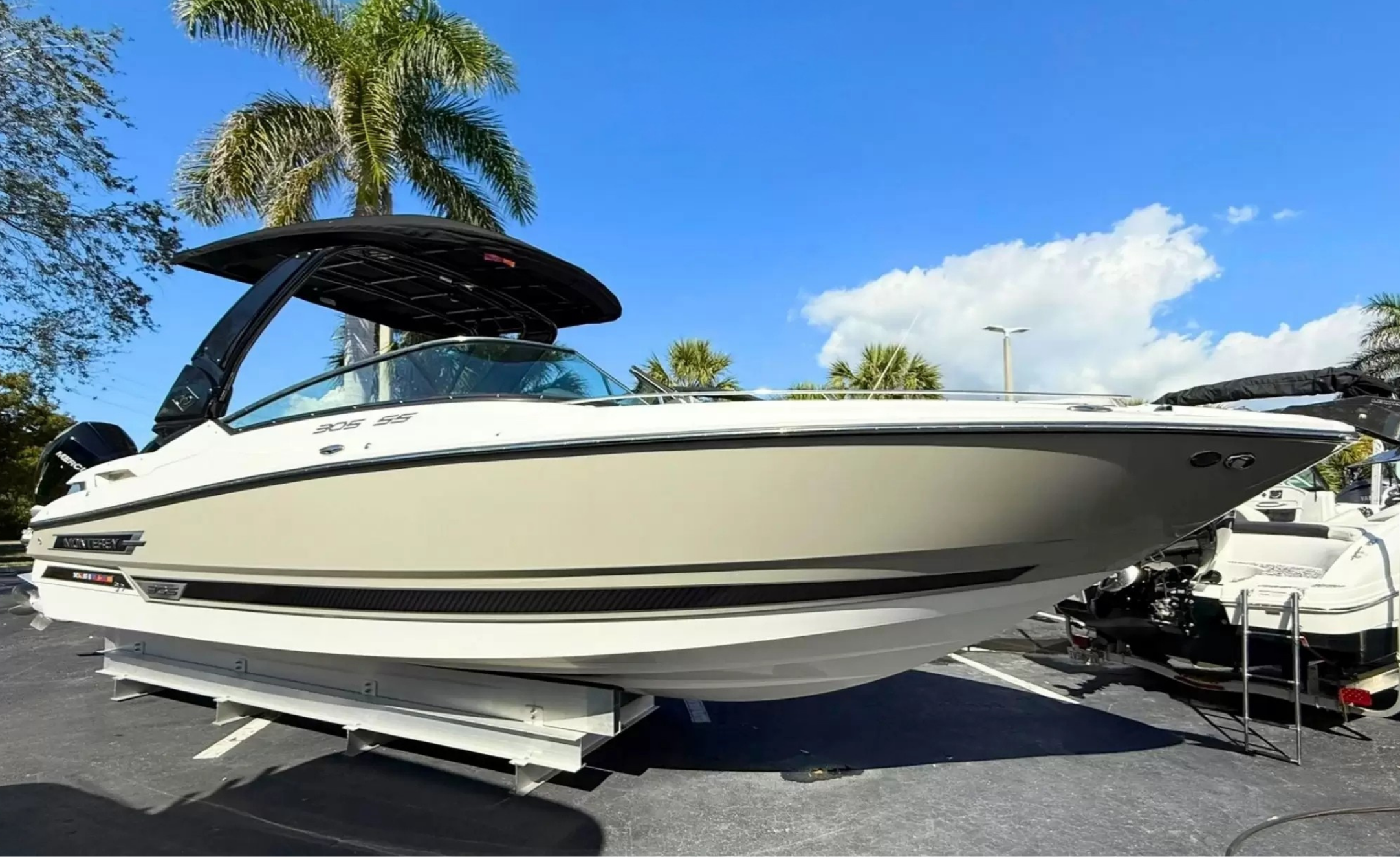 2024 MONTEREY 305SS - Image 1