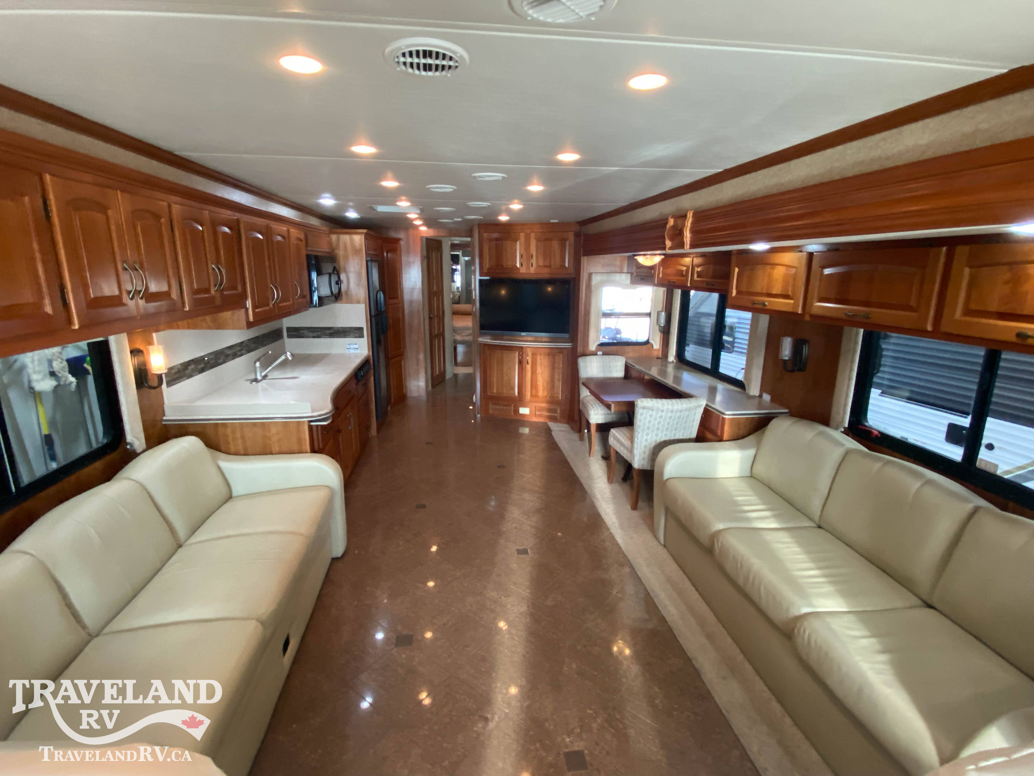 2011 NEWMAR DUTCHSTAR 4353 - Image 2