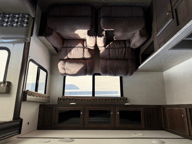2019 Starcraft Launch Outfitter 24RLS - Image 17