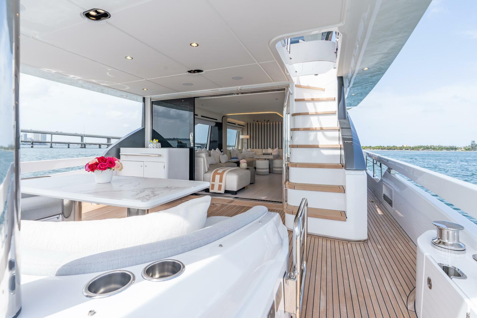 2022 Azimut 78 - Image 23