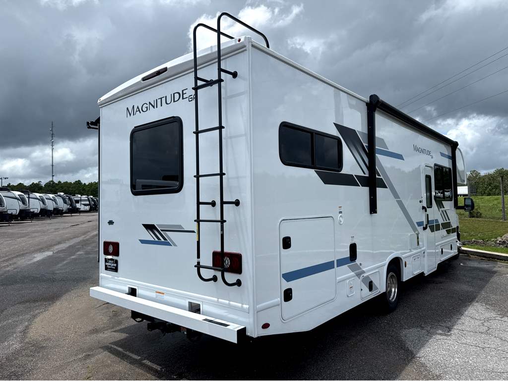 2027 THOR MOTOR COACH MAGNITUDE GA31 - Image 4