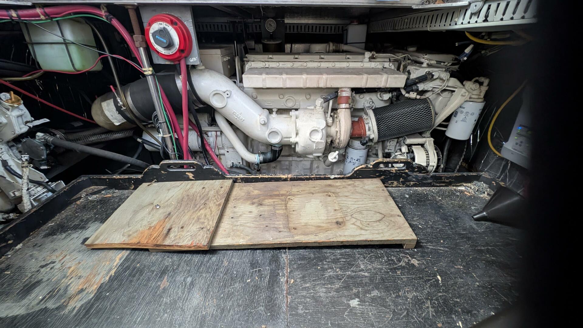 1994 Carver 370 AFT CABIN - Image 45