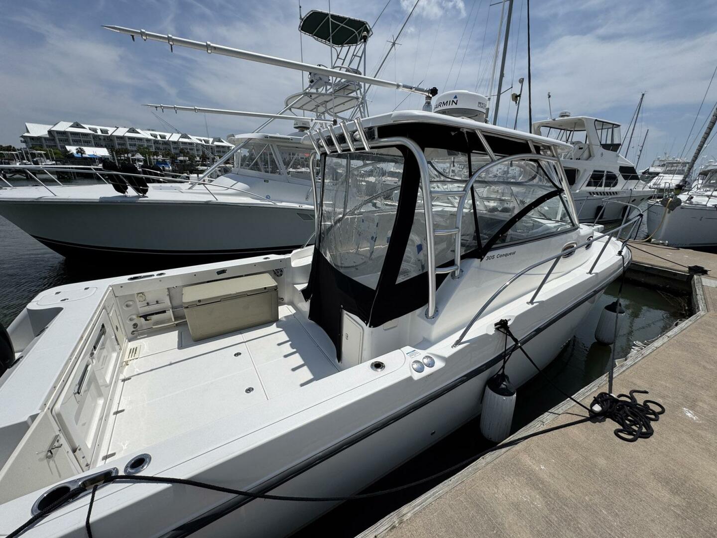 2011 Boston Whaler 305 Conquest - Image 4