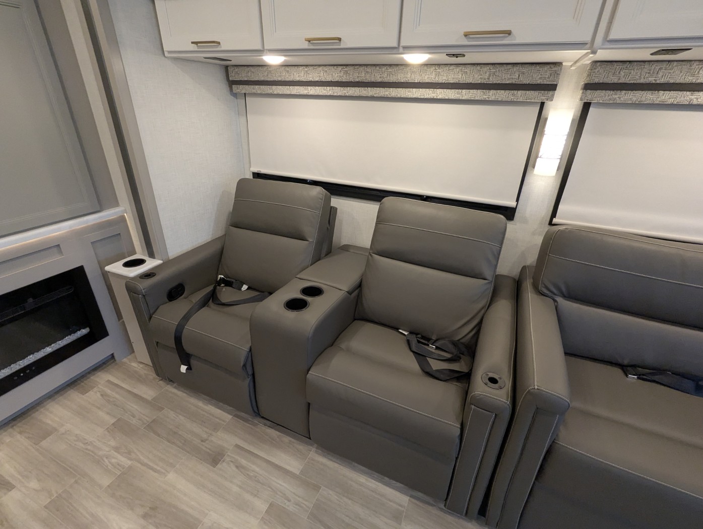 2026 Thor Motor Coach Windsport 36H - Image 17