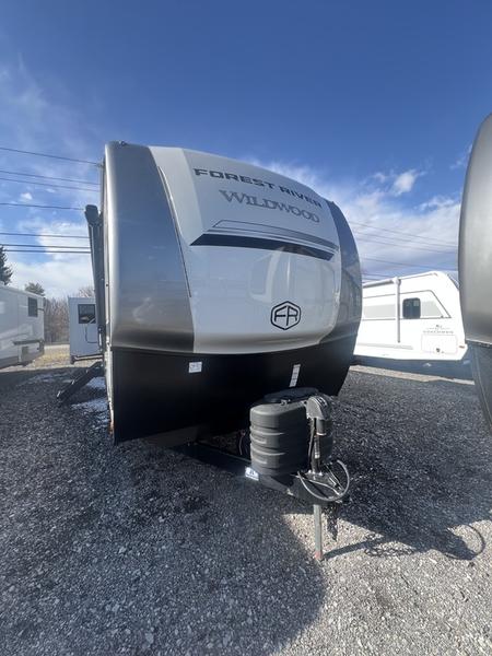 2026 Wildwood WBT323RLI - Image 18