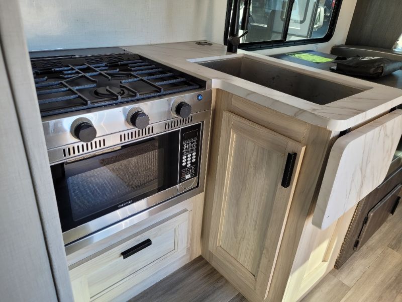 2024 Forest River Sunseeker LE 2950LE - Image 11