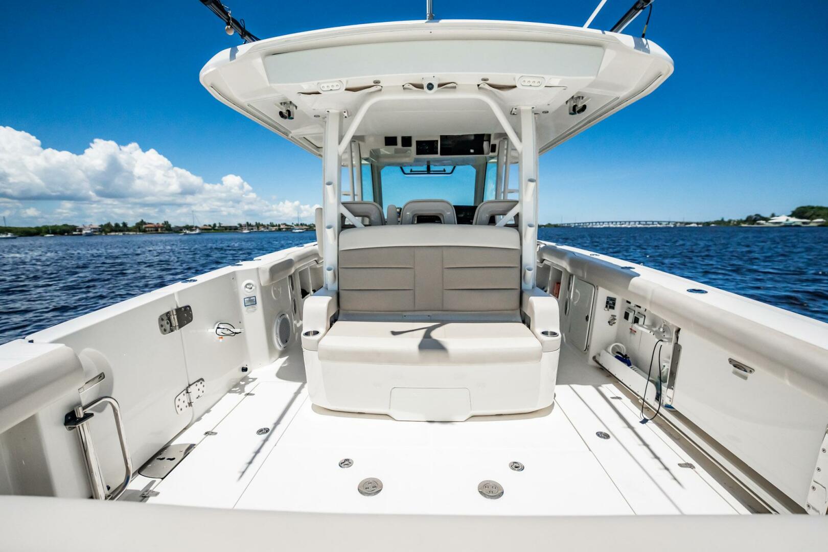 2018 Boston Whaler 380 Outrage - Image 36