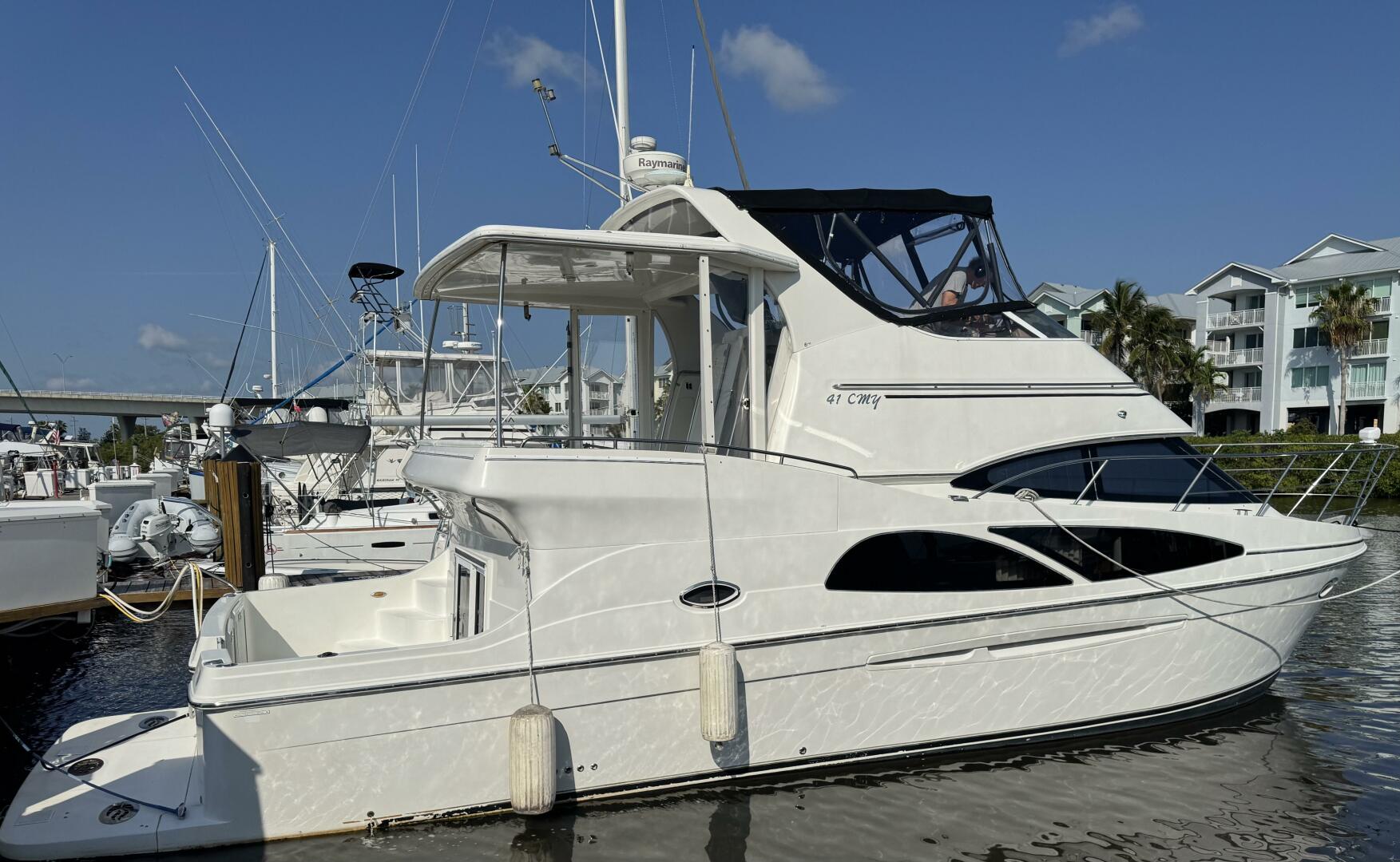 2005 Carver - Image 2