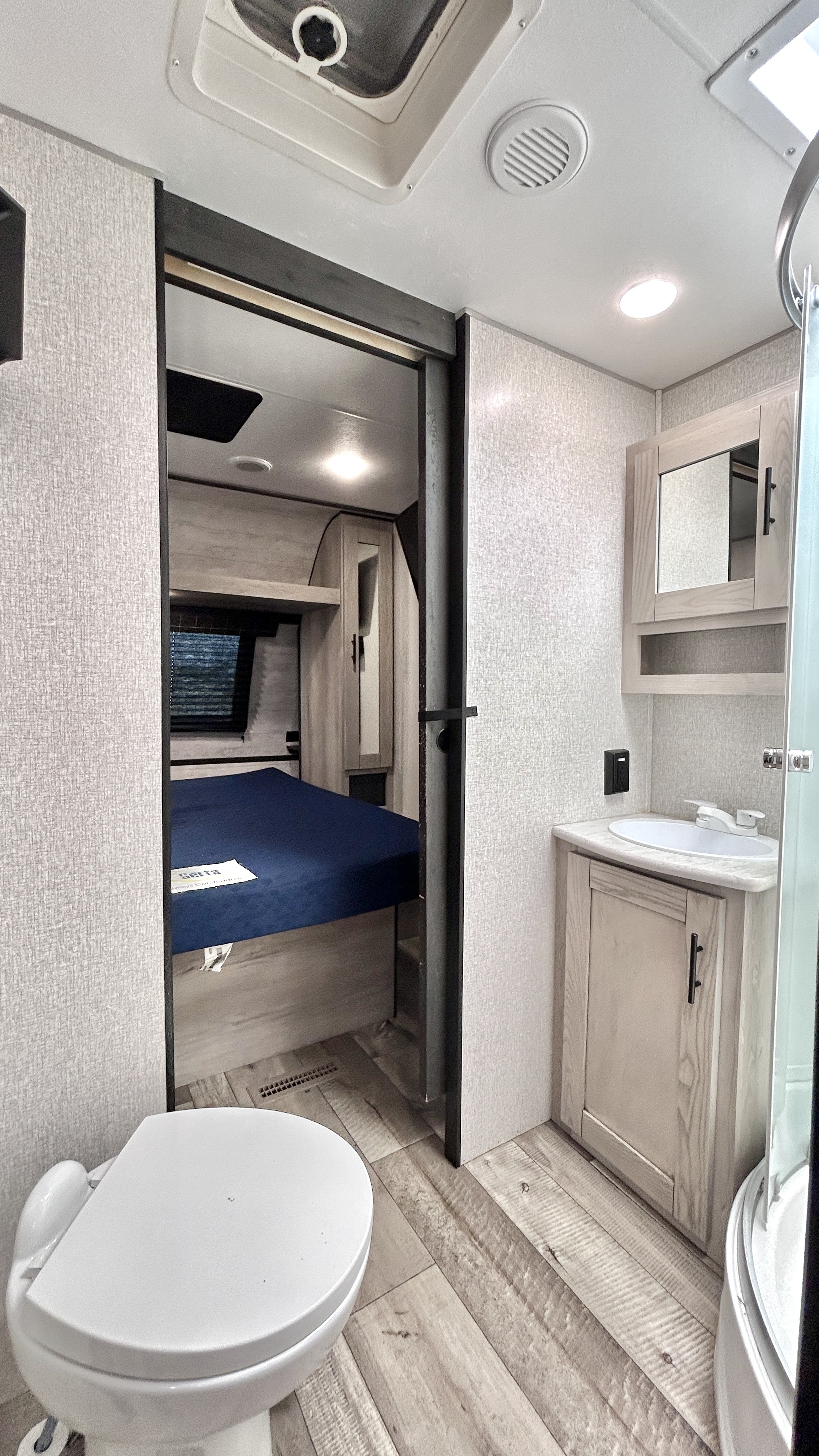 2022 KZ RV Connect C261RKK - Image 16