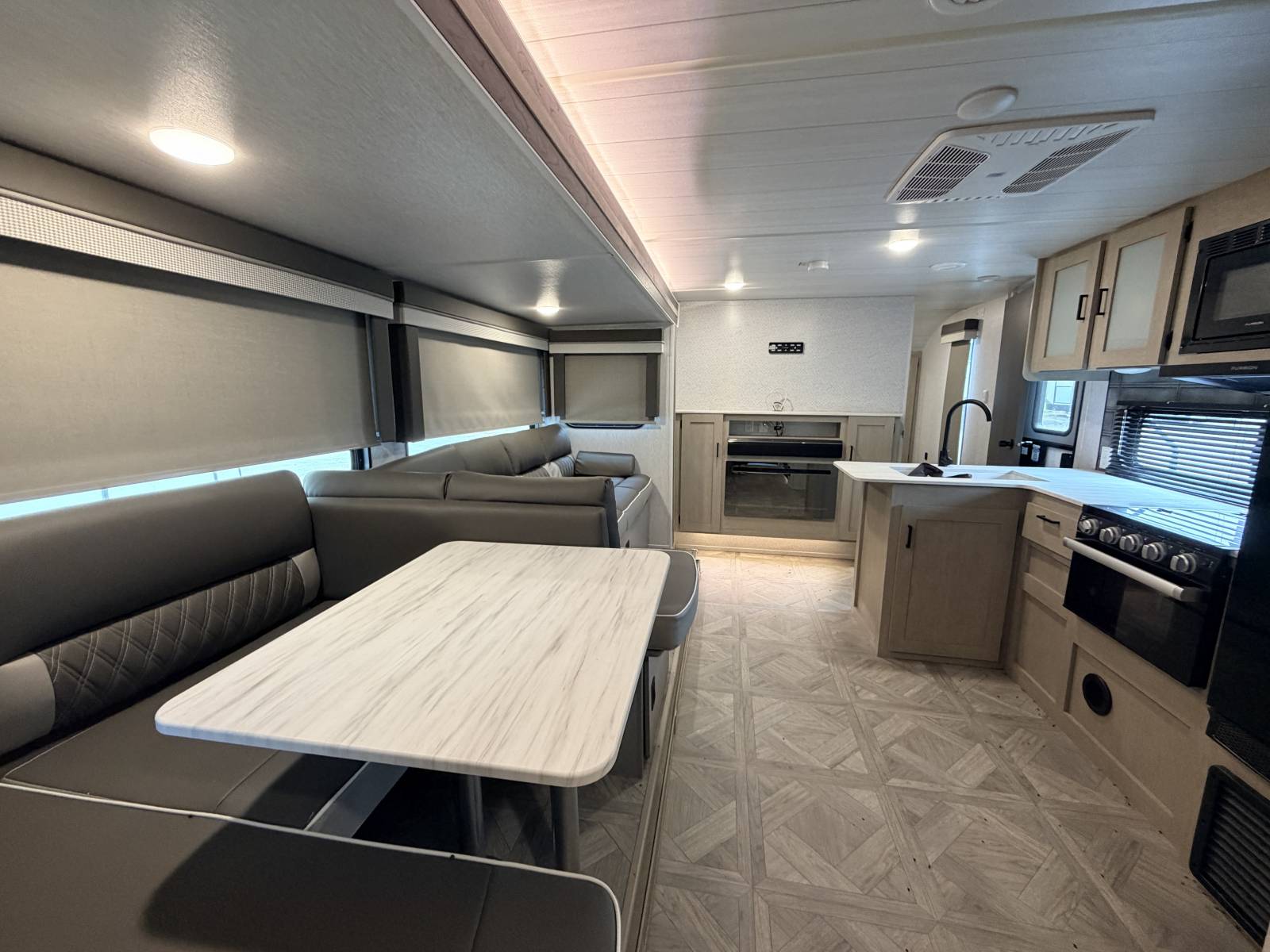 2023 Forest River Salem Cruise Lite 28VBXL - Image 10