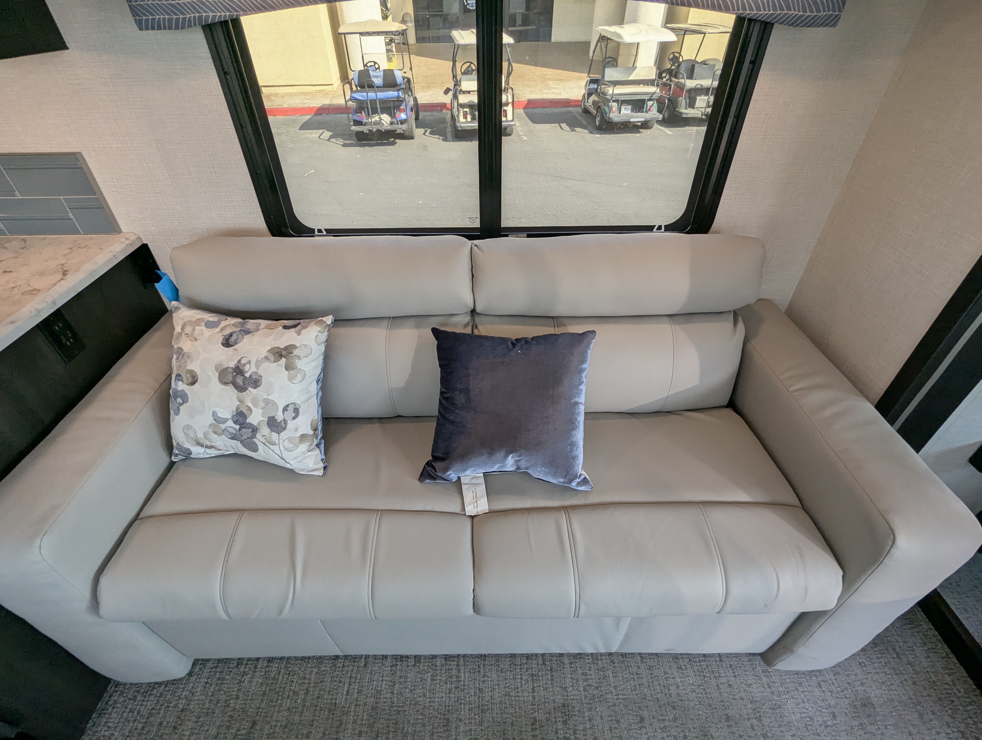 2026 Fleetwood Flair 29M - Image 20
