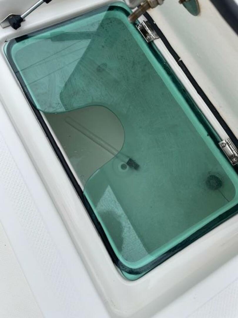 2015 EPIC 22 Sport Console Base - Image 15