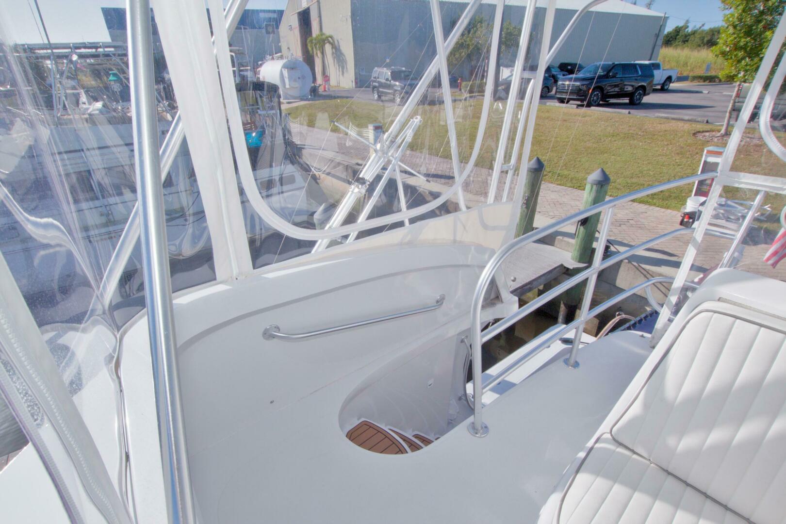 1998 Luhrs 36 Convertible - Image 24