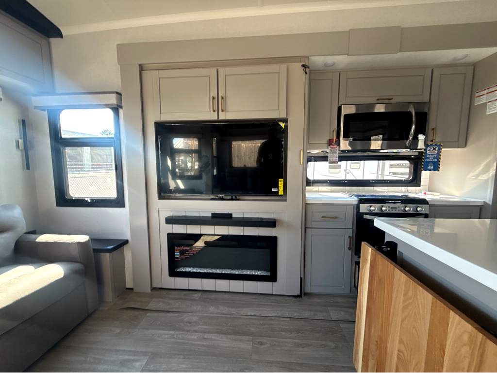 2027 JAYCO NORTH POINT 361RLBH - Image 13