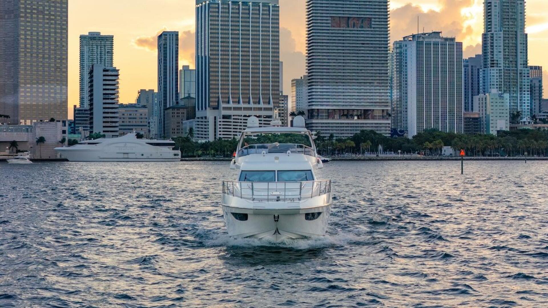 2012 Azimut Evolution - Image 4