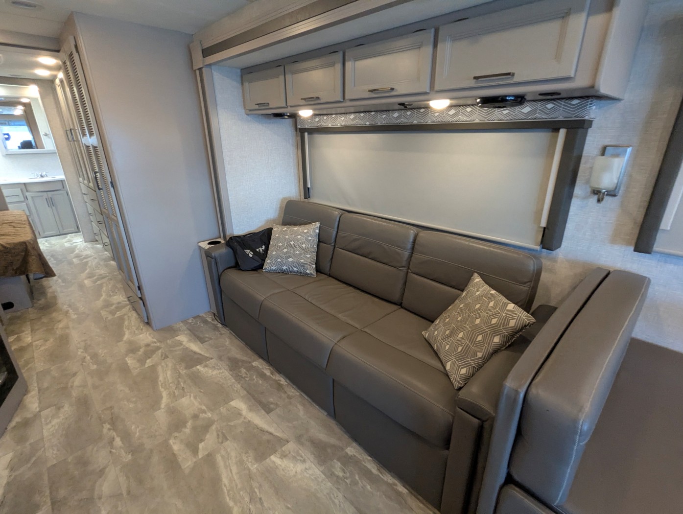 2022 Thor Motor Coach Windsport 35M - Image 21