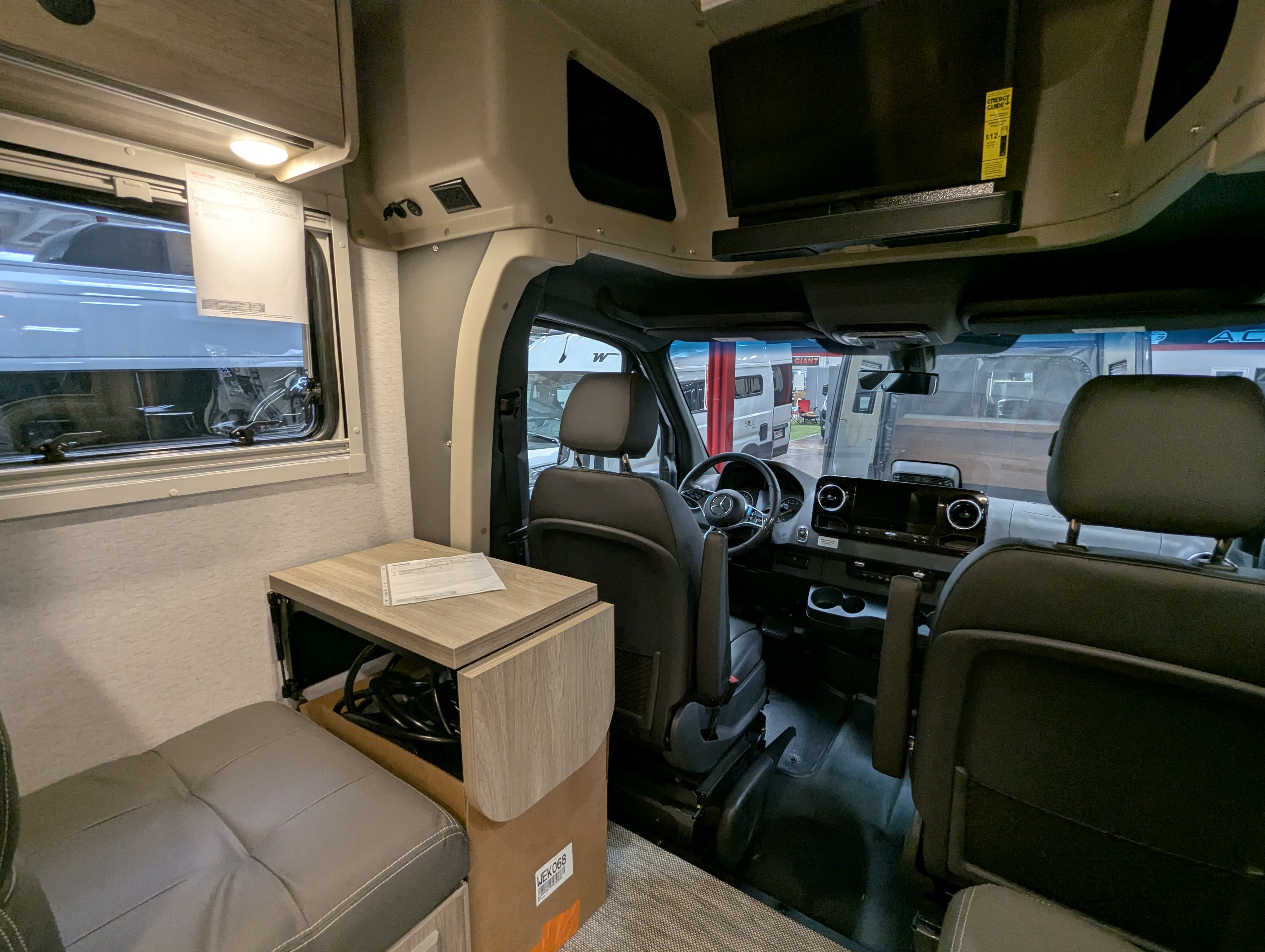 2026 Winnebago EKKO Sprinter 23B AWD - Image 15