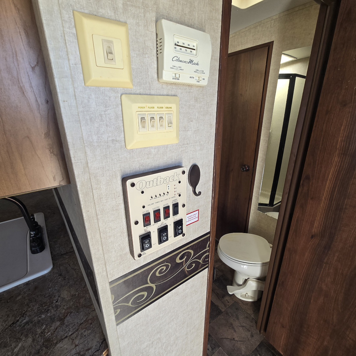 2014 Keystone Outback 316RL - Image 6