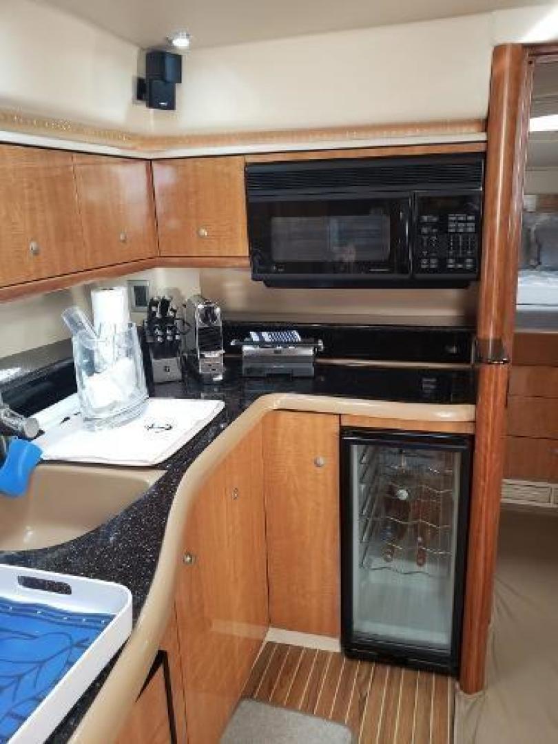 2002 Maxum 4200 SCR - Image 24