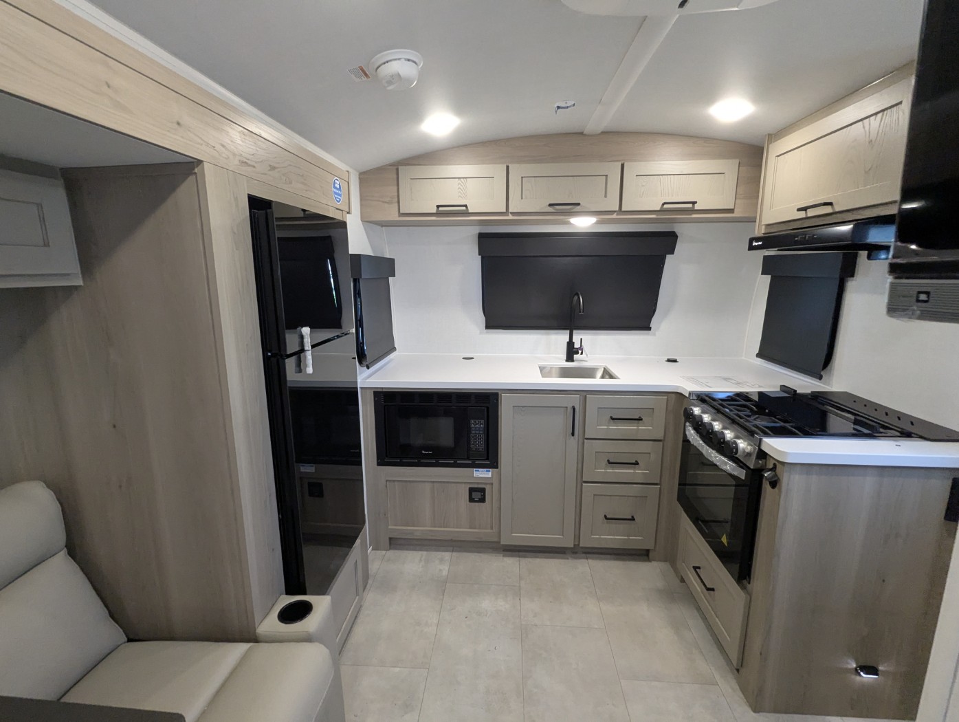 2026 Forest River Rockwood Geo Pro G20FK - Image 21