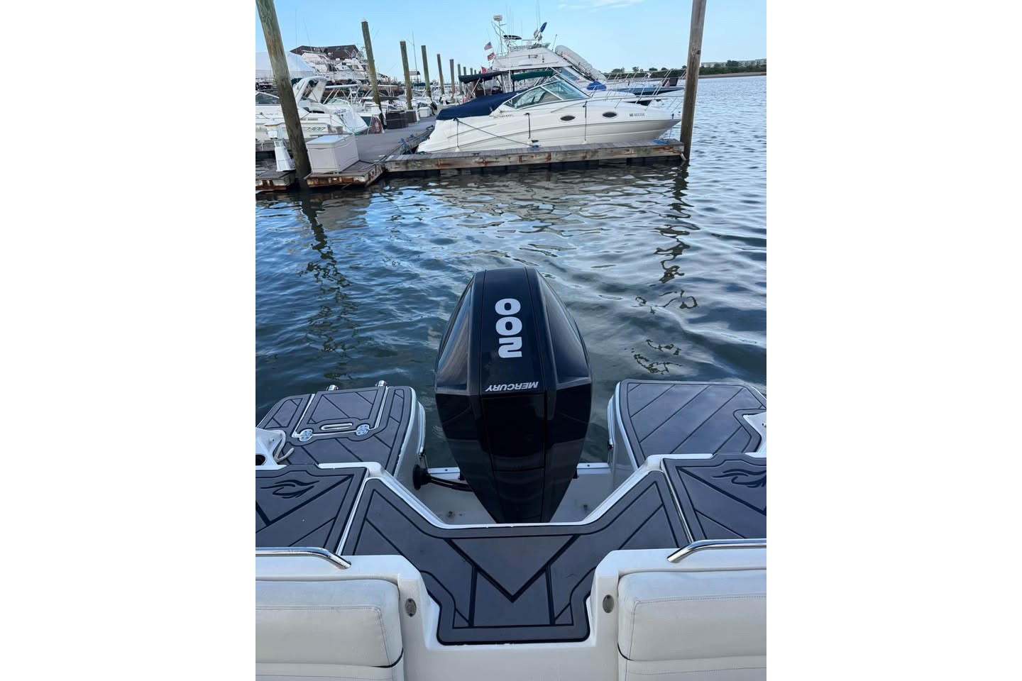 2019 Rinker Q3 OB - Image 2